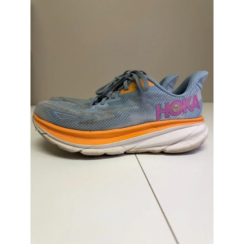 Hoka One One hoka one